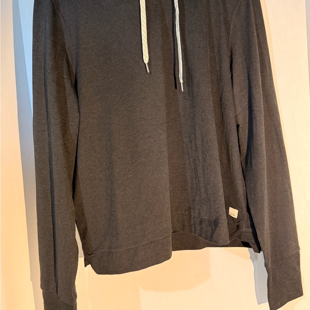 Vuori Women's Halo Essential Hoodie Dark Gray